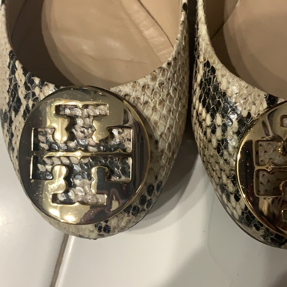Tory Burch Snake Skin reva sz 8.5 - Picture 2 of 7